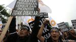 Karyawan Bank Danamon Tolak PHK Massal