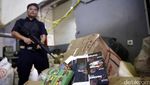Polisi Bongkar Pabrik Obat dan Jamu Ilegal di Cakung