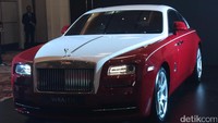 Rolls-Royce edisi khusus untuk Indonesia tersebut diperkenalkan di Jakarta, Jumat (28/10/2016).