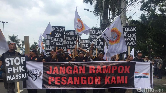 Manajemen Bank Danamon Siap Berunding dengan Serikat Pekerja