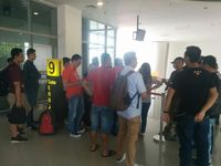  AirAsia Tujuan Kuala Lumpur Delay di Juanda, Penumpang Protes