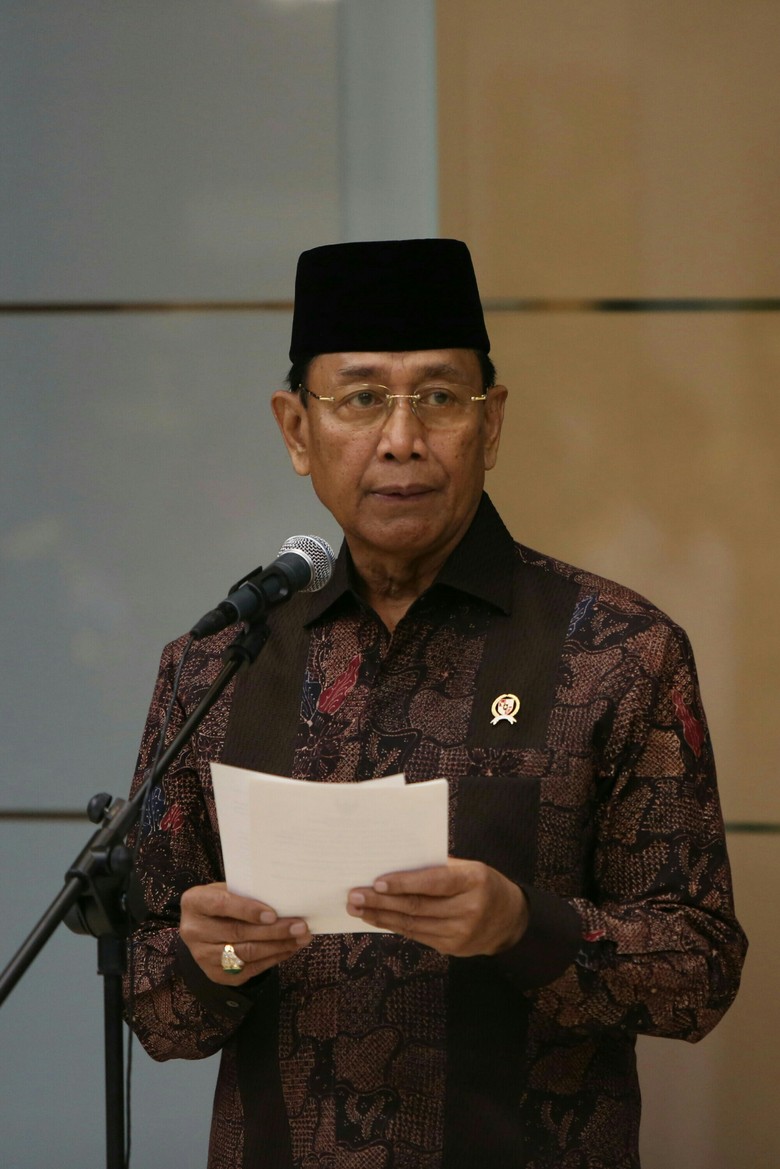 Wiranto Hoax Jadi Tren Dunia Semua Negara Hadapi Masalah Sama