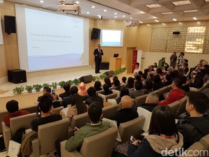 Hebohnya Launching Buku Chairul Tanjung Si Anak Singkong Versi China