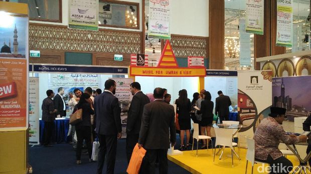 Ada banyak booth yang menawarkan paket menarik (Wahyu/detikTravel)
