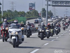 Lagi Asik Nyetir Ada Konvoi Moge, Mending Minggir atau Tetap di Tengah?