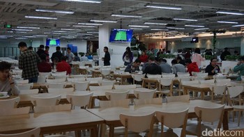 Dari pengataman detikINET, kantin karyawan Xiaomi cukup bersih dan luas. Foto: detikINET/Muhammad Alif Goenawan