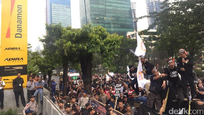 Serikat Pekerja Danamon: Dalam 3 Tahun, 10.000 Karyawan Kena PHK