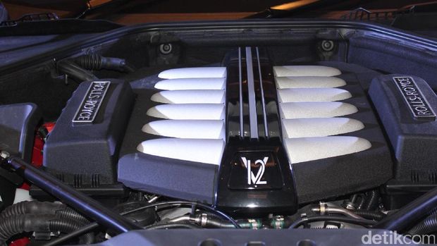 Bedah Luar Dalam Rolls-Royce Wraith Edisi Sumpah Pemuda