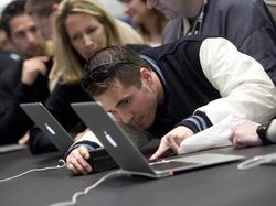 Mengenang Kelahiran MacBook Air yang Kini Sekarat