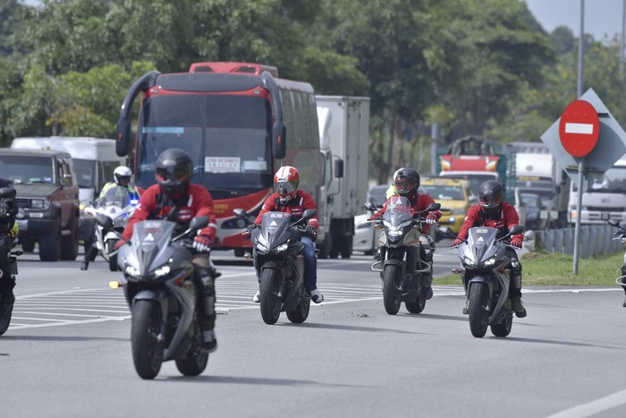 Touring moge Honda dari Phuket Thailand menuju Sepang, Malaysia