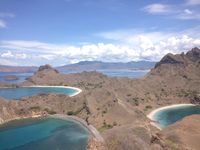 Di Pantai Ini Nia Ramadhani Bilang: Beautiful Indonesia
