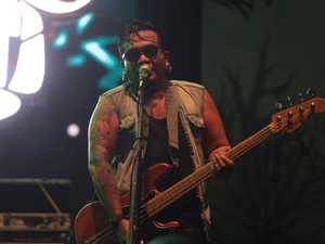 Koor Panjang Syahdu Bersama Endank Soekamti di Synchronize Fest