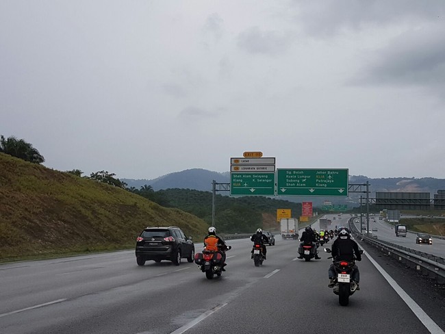 Melihat Lagi Alasan Bamsoet Minta Motor Masuk Tol