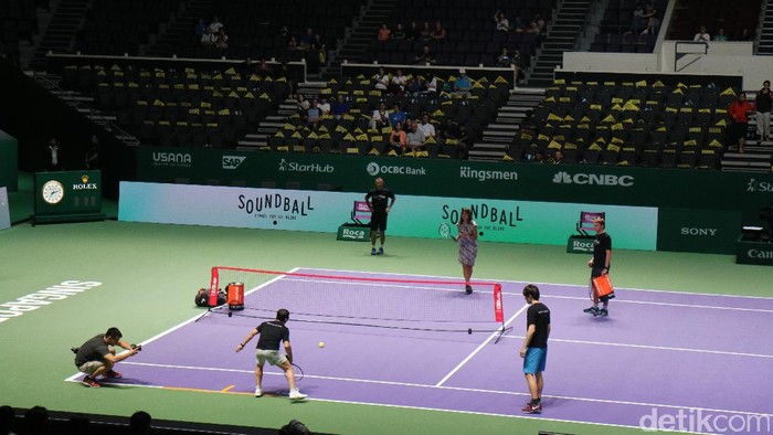 Saat Iva Majoli Mengayun Raket dengan Penutup Mata