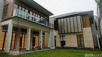 Rumah untuk SBY tersebut berlantai 2.