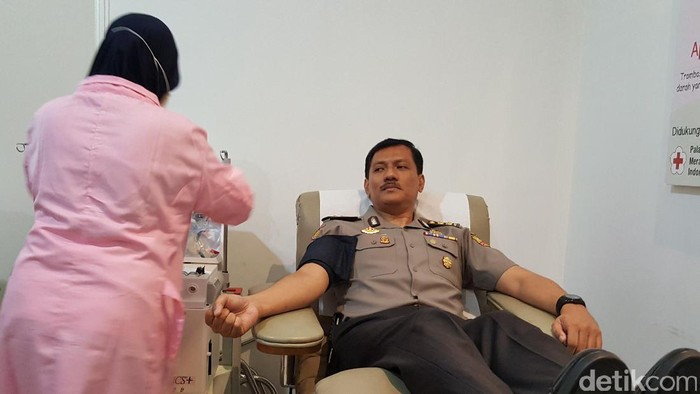 AKBP Pandra Arsyad, Pak Polisi yang Hobi Donor Darah