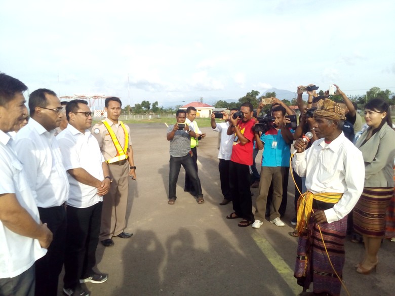 2 Arti Atambua bagi Menhub, Landasan Bandara akan Diperpanjang Jadi 2.000 Meter 2 Arti Atambua bagi Menhub, Landasan Bandara akan Diperpanjang Jadi 2.000 Meter