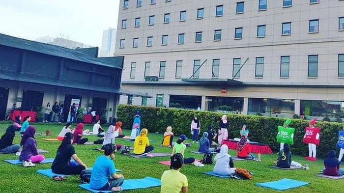 Yoga Tertawa, Olahraga Lucu untuk Melepas Stres