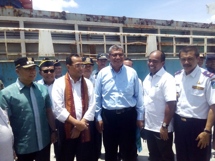 Tinjau Pelabuhan Bima, Menhub Harap Sinergi Stakeholder Semakin Baik