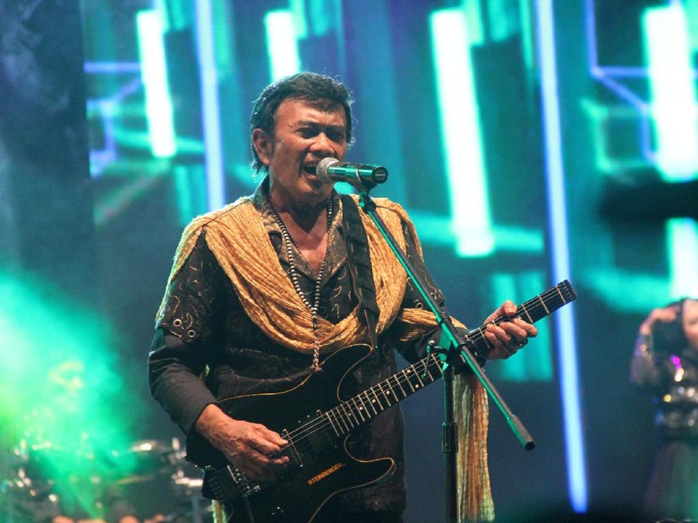 Rhoma Irama Sempat Tolak Saweran Berupa Harley Davidson Rhoma Irama Sempat Tolak Saweran Berupa Harley Davidson
