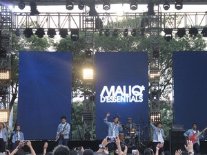 Maliq & DEssentials Sukses Tutup Hari Pertama Jazz Gunung Bromo 2017