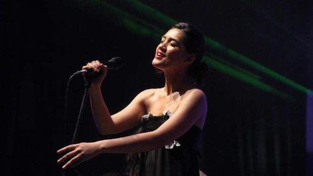 Monita Tahalea di Synchronize Festival 2016