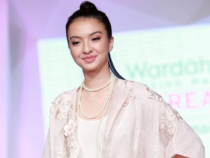 Raline Shah Akui Tak Ada Resolusi di 2017