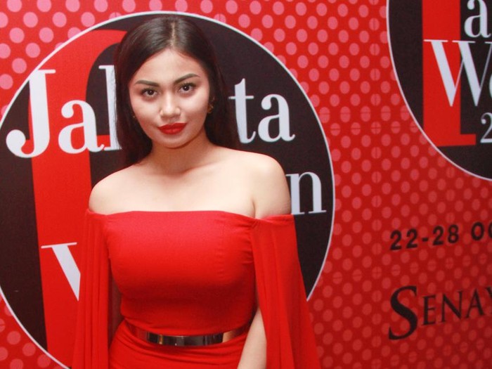 Kerap Berdandan Berlebih dan Dibilang Tua, Ini Kata Ariel Tatum