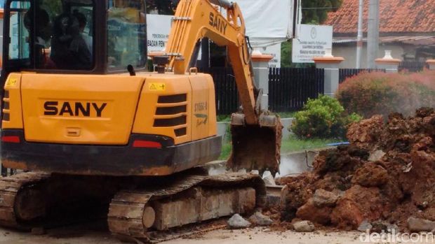 Relokasi pipa PGN di Palembang