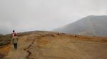 Semangat Para Penambang Belerang di Kawah Ijen