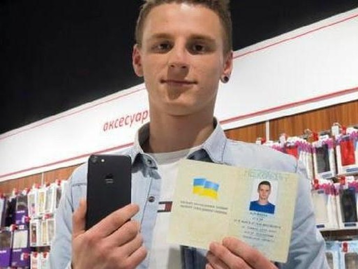 Demi iPhone 7, Pria Ini Ganti Nama Jadi iPhone