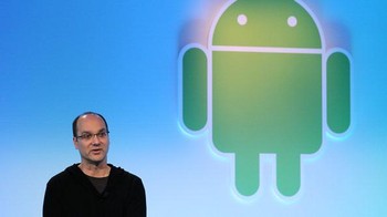 1. Google tidak menciptakan Android sendiri. Mereka membelinya dari sosok bernama Andy Rubin yang membuat Android bersama rekan-rekannya. Perusahaan Android dibeli Google di tahun 2005 dengan harga yang tak disebutkan. Foto: Getty Images