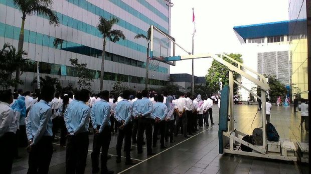 Dirut PLN Pimpin Upacara Hari Listrik Nasional