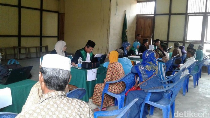 Kala Hakim Pengadilan Agama Terobos Pedalaman Kalimantan untuk Sahkan Nikah