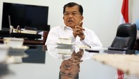 Dalam satu sesi wawancara khusus dengan detikcom, Jumat (28/10.2016), JK optimistis terhadap program strategis tersebut. Masih ada waktu yang tersisa hingga Maret 2017.