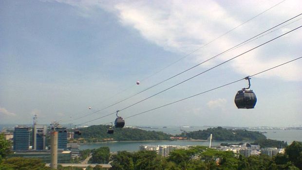 kereta gantung di Mount Faber Singapura