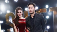 Syahnaz hadir bersama Jeje Govinda di acara yang digelar di kawasan Kebon Jeruk, Jakarta Barat pada Senin malam (31/10/2016). Pool/Palevi S/detikFoto.