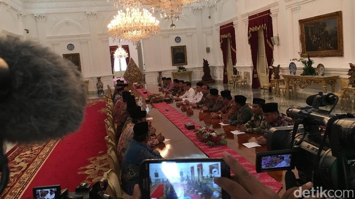 Demo 4 November dan Janji Jokowi Tak Lindungi Ahok
