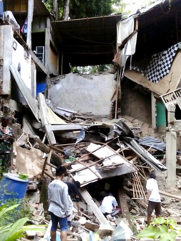 Sempat Tertimbun Reruntuhan Rumah, Bayi 14 Bulan Selamat