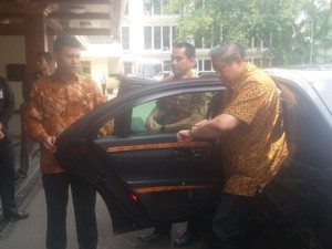 Bertemu di Kemenko Polhukam, Apa yang Dibahas SBY dan Wiranto?