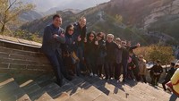 Suhu udara yang meski dingin masih bersahabat plus sinar matahari yang cerah jadi faktor penting dalam keindahan foto-foto yang kami ambil. Kapan lagi bisa berfoto di Tembok Besar China dalam kondisi sepi? (Elvan/detikTravel)