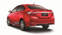 Sementara penggunaan alloy wheel dengan desain dua warna, machining dan grey terdapat pada TRD Sportivo serta G Grade. Foto: dok. Toyota