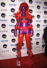 Foto: Kostum Halloween Tergila yang Pernah Dipakai Heidi Klum