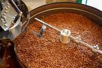 Punya Kafe atau Pencinta Kopi? Gabung Segera di Kelas 'Basic Roasting' Ini