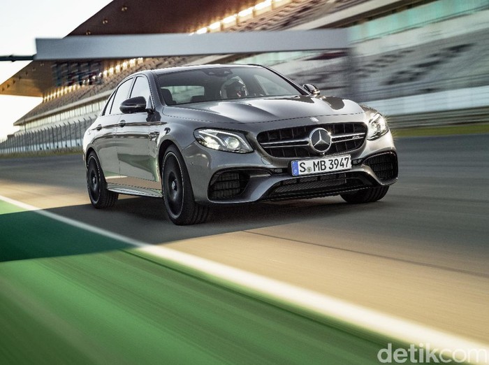 Ini Dia Mesin Mercy E-Class Paling Dahsyat