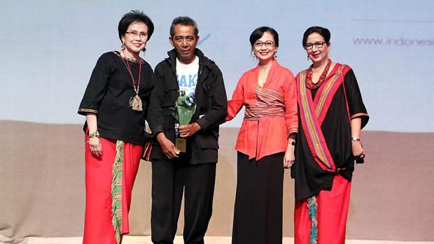 Indonesian Dance Festival 2016 Beri Penghargaan pada Hoerijah Adam