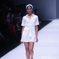 Koleksi dari Label brand Paulina Katarina mengangkat tema Wandertlust Jakarta Fashion Week 2017. di Senayan City. Jakarta. [Foto: Mohammad Abduh/Wolipop]