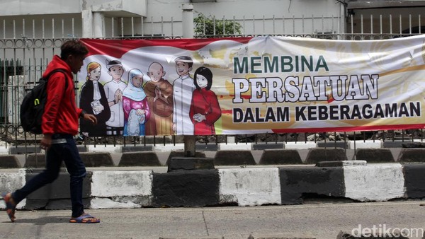 Spanduk Himbauan Damai