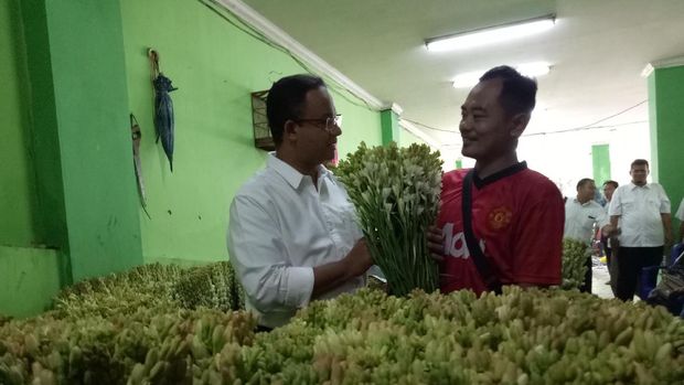 Anies di Pasar Kembang