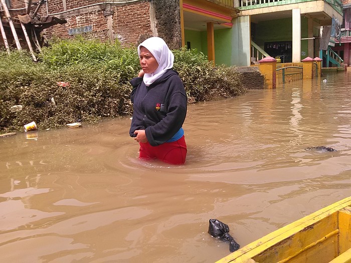 Rumah Kebanjiran Hingga 1 Meter, Warga Baleendah Bertahan di Pengungsian